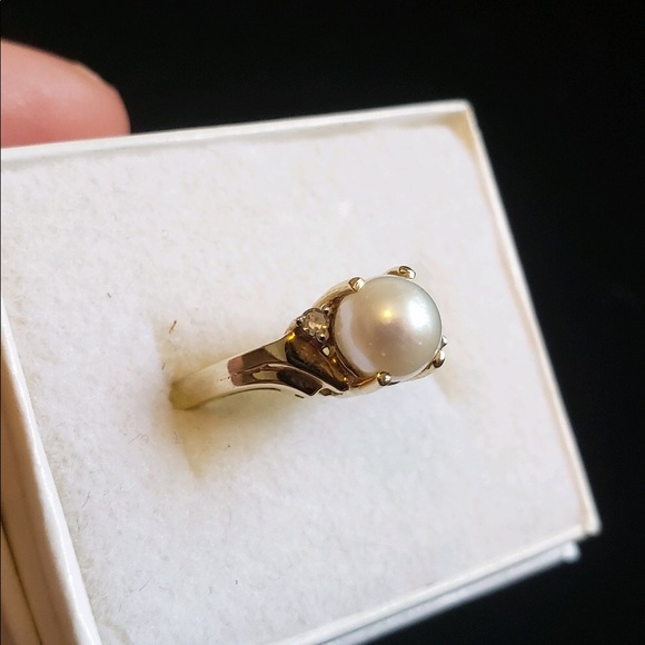 Natural Pearl and Diamond 10K gold ring size 6.25 - Picture 4 of 14